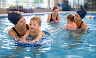 parent and tot swimming lessons in north york