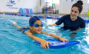 signs your child is ready to move to the next swim level in north york